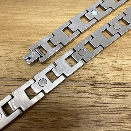 Magnetic Therapy Bracelet for Men - Brushed Stainless Steel Design - Fits Wrists Up to 21 cm Adjustable - with Jewellery Gift Box